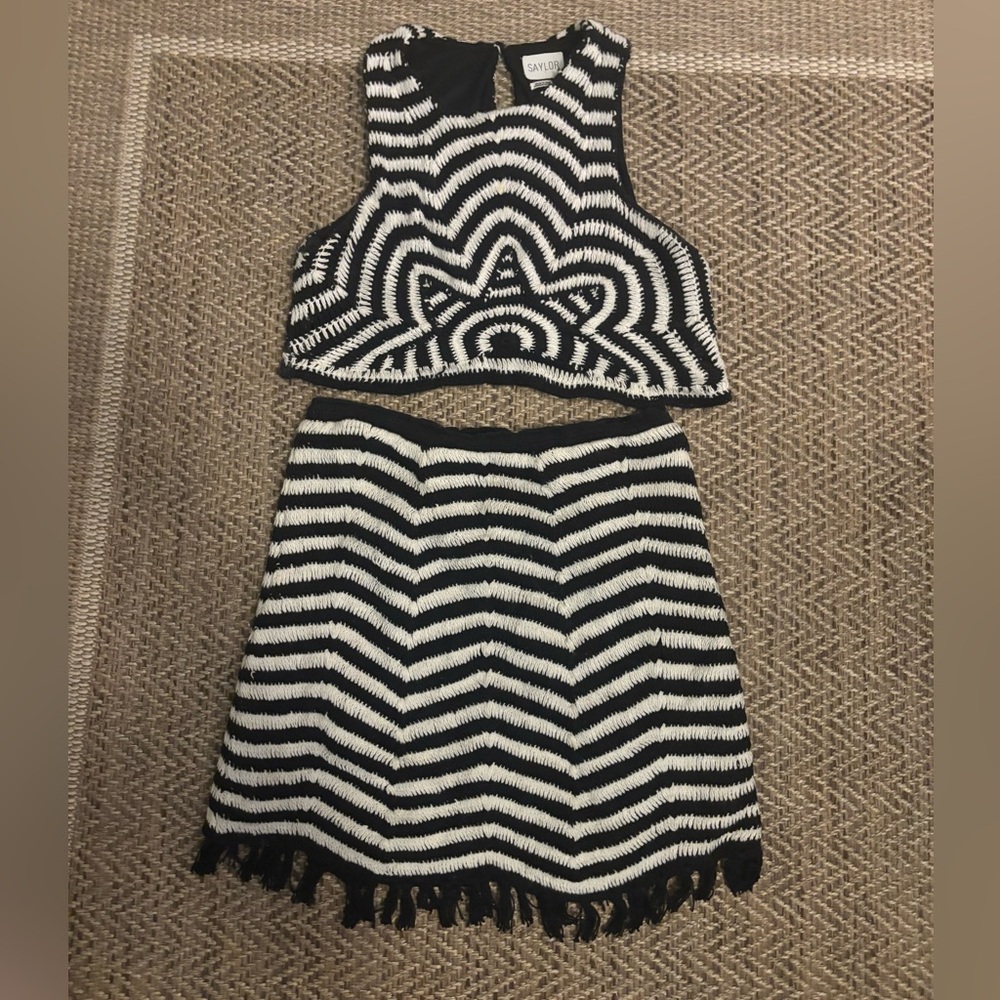 Saylor Striped Black and White Set